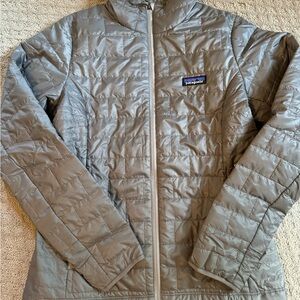 Patagonia women’s nano jacket size medium nwt
